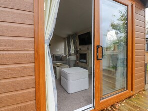 3 habitaciones, decoración personalizada y muebles diferentes