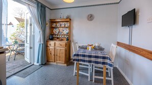 Dining - 9 Old Foundry Place, Leiston (Leiston)