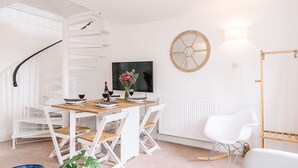 Interior - Coasters, Aldeburgh (Aldeburgh)