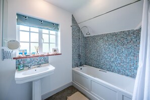 Bathtub - Sol Backen (Aldeburgh)