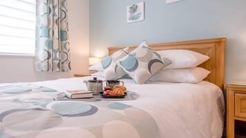 1 bedroom, laptop workspace, iron/ironing board, bed sheets