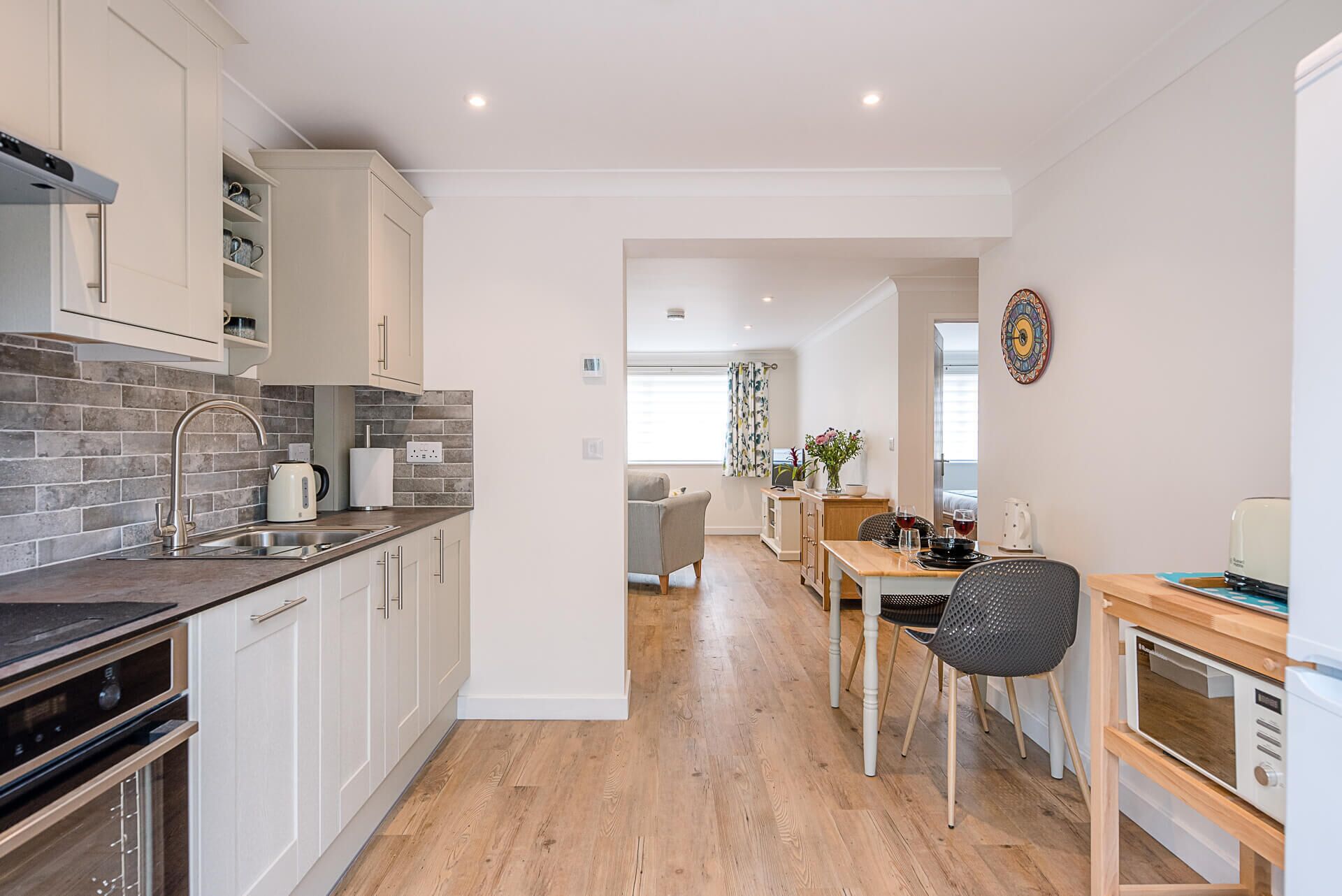 微波爐、烤箱、爐台、洗碗機