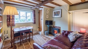 Living area - Library Cottage, Marlesford (Woodbridge)