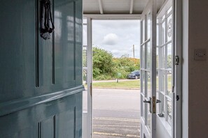 Interior - The Bolt Hole in Southwold - Hosted by Air Manage Suffolk (Reydon)