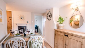 Dining - Coachman's Cottage, Wrentham (Beccles)