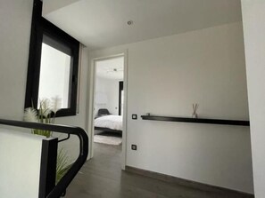 4 makuuhuonetta, internet