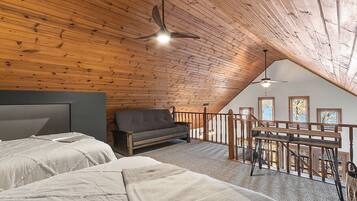 3 bedrooms, desk, iron/ironing board, travel crib