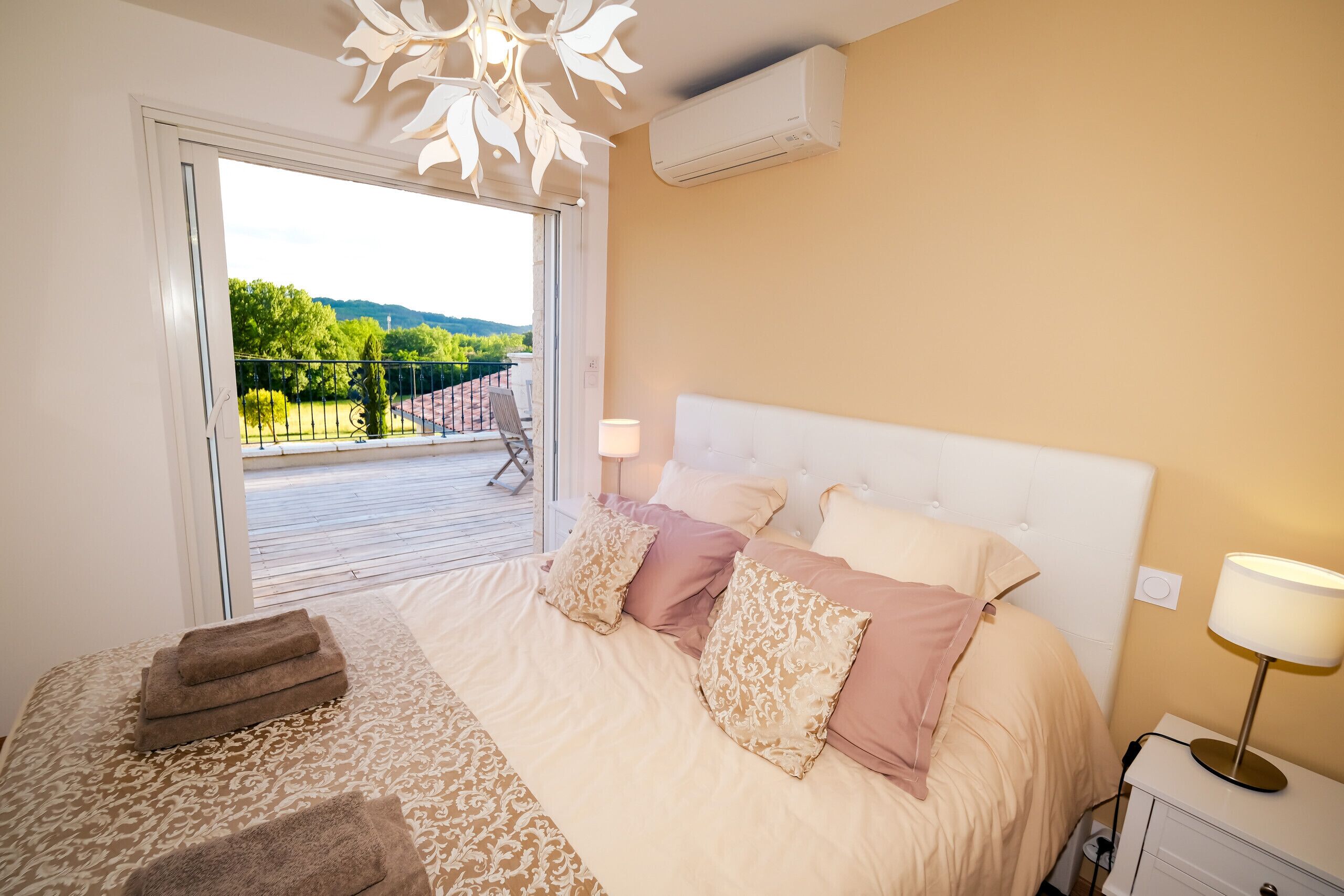 3 間睡房、熨斗/熨衫板、免費 Wi-Fi、床單