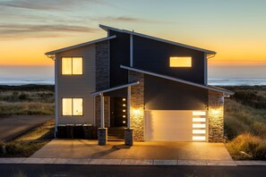 Exterior - Beachfront Luxury • Hot Tub + Game Room • Sleeps 14 • 2 Min Walk to Ocean (WESTPORT)