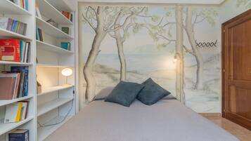 4 Schlafzimmer, Schreibtisch, Bügeleisen/Bügelbrett, kostenloses WLAN