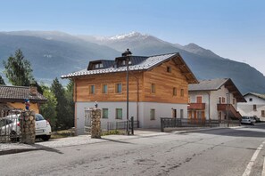 Esterni