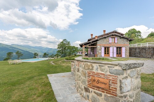 Appartements "Serrino Family" avec vue sur la montagne, piscine partagée et Wi-Fi