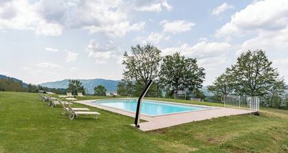 Maison de vacances "Serrino 5" avec vue sur les montagnes, piscine et Wi-Fi