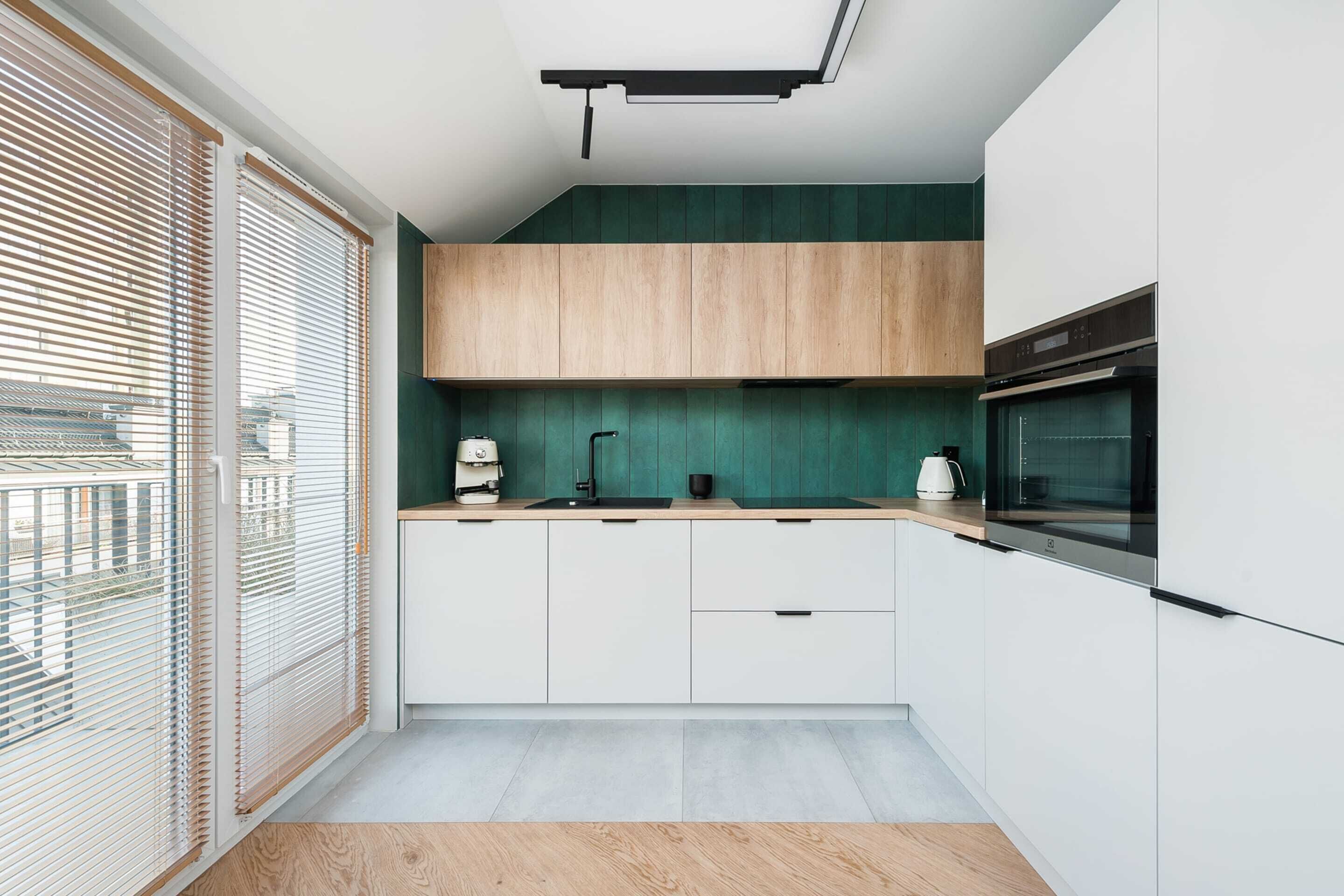 Deluxe Apartment | Private kitchen | Full-sized fridge, oven, stovetop, dishwasher