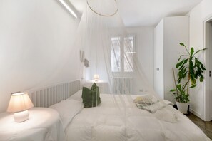 3 slaapkamers, een bureau, gratis wifi, beddengoed