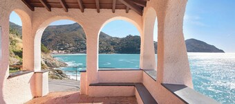 "Villa Del Sole" with Sea View, Garden & Terrace