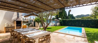 Vacation Home "Es Collet" with Private Pool, Private Terraces & Wi-Fi