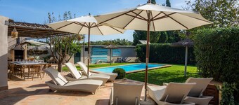 Vacation Home "Es Collet" with Private Pool, Private Terraces & Wi-Fi
