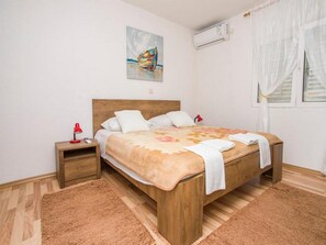 Apartment (One Bedroom Apartment with Terrace an) | 1 bedroom