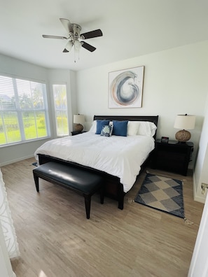 2 bedrooms, desk, iron/ironing board, WiFi