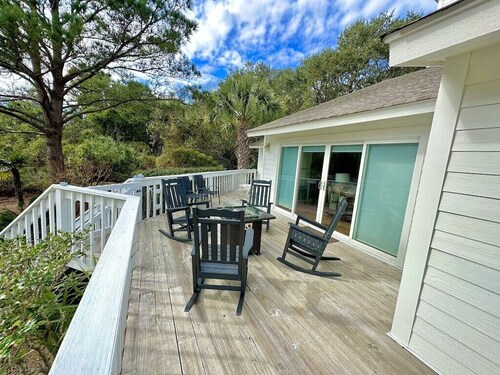 4 BR Wild Dunes Beach Rental | 1 Block From Beach