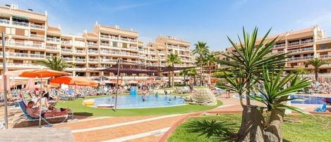 Udendørs pool, opvarmet pool