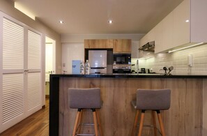Fridge, microwave, oven, stovetop - w* | Splendid 1BR with Balcony in Miraflores (Lima)
