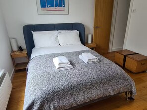 2 Schlafzimmer, Bügeleisen/Bügelbrett, Internetzugang, Bettwäsche