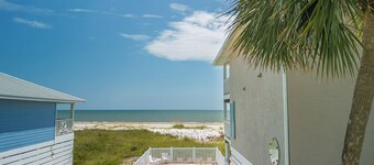 Gulf-front, private pool, pets welcome!