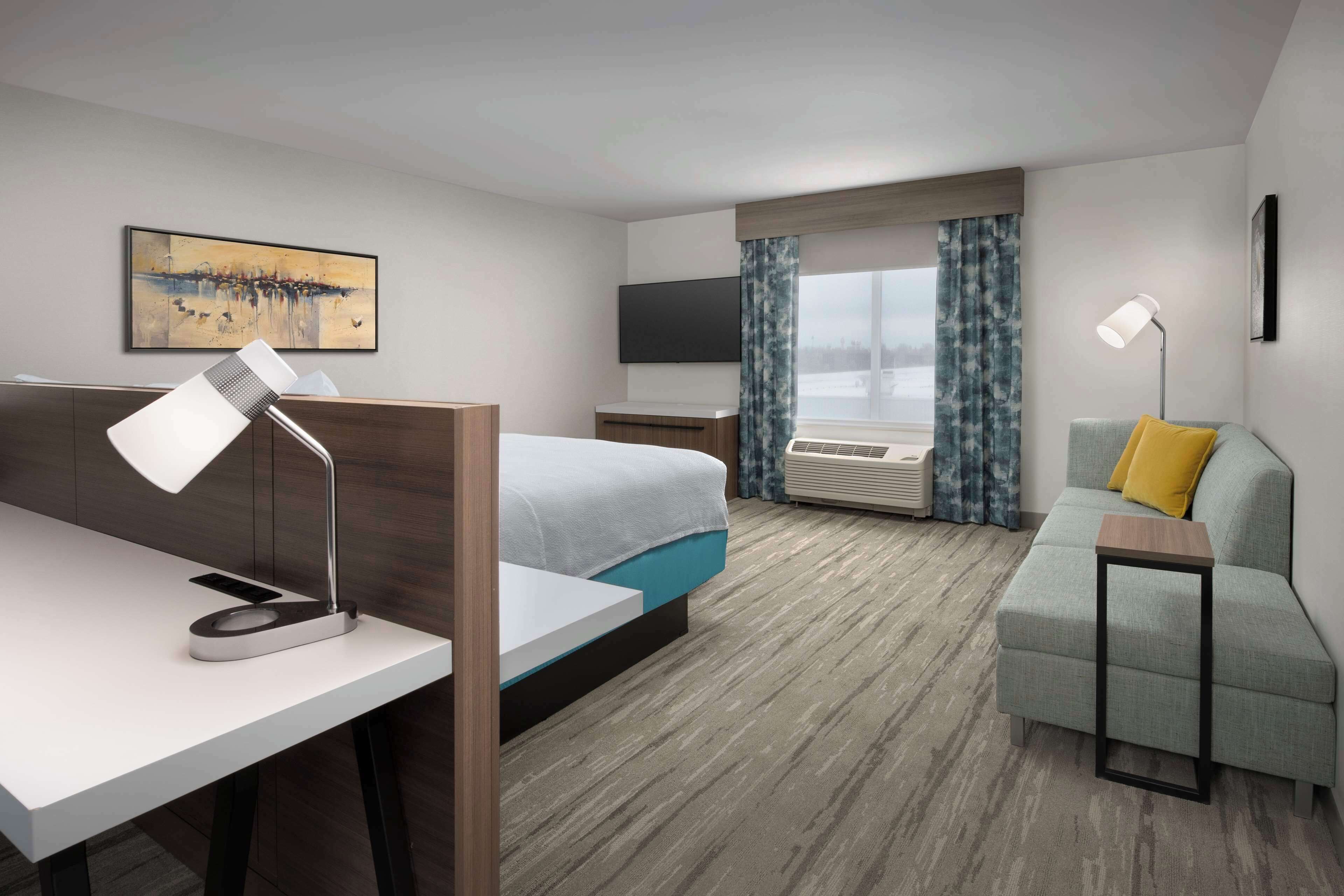 55-inch lcd tv with cable channels, tv, netflix