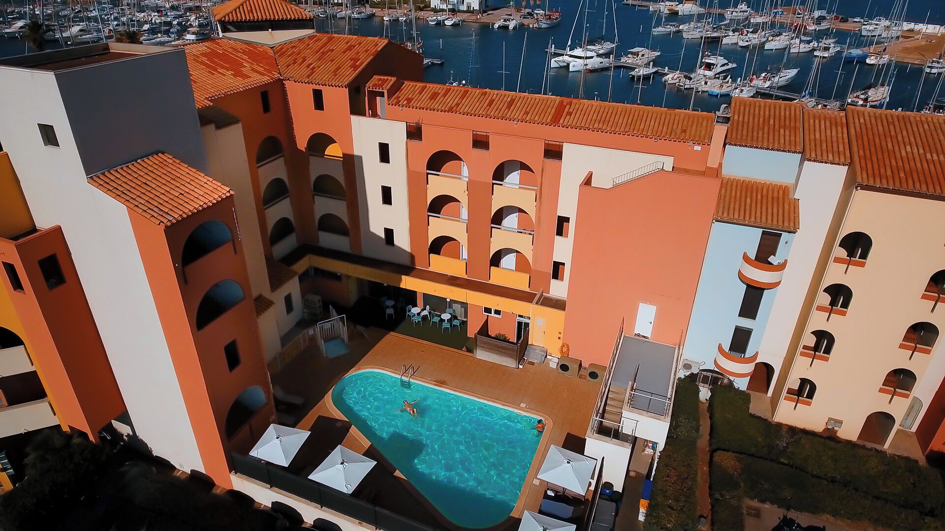 Fachada de la propiedad