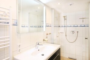 Hair dryer, towels - Vacation apartment Northern Lights (Rostock)