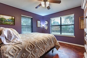 3 bedrooms, iron/ironing board, free WiFi, bed sheets