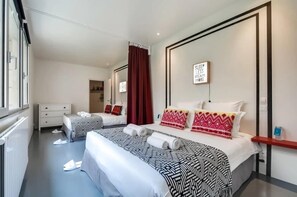 3 bedrooms, desk, iron/ironing board, WiFi