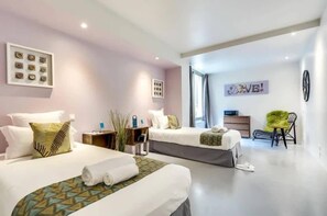 3 bedrooms, desk, iron/ironing board, WiFi