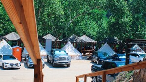 Property grounds - Son's Guadalupe Glamping Tent A (New Braunfels)