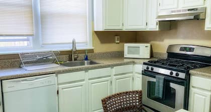 Clover2900 Apartment & Rooms in S Philly