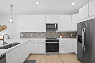 Beach House - The Sanderling by PHG