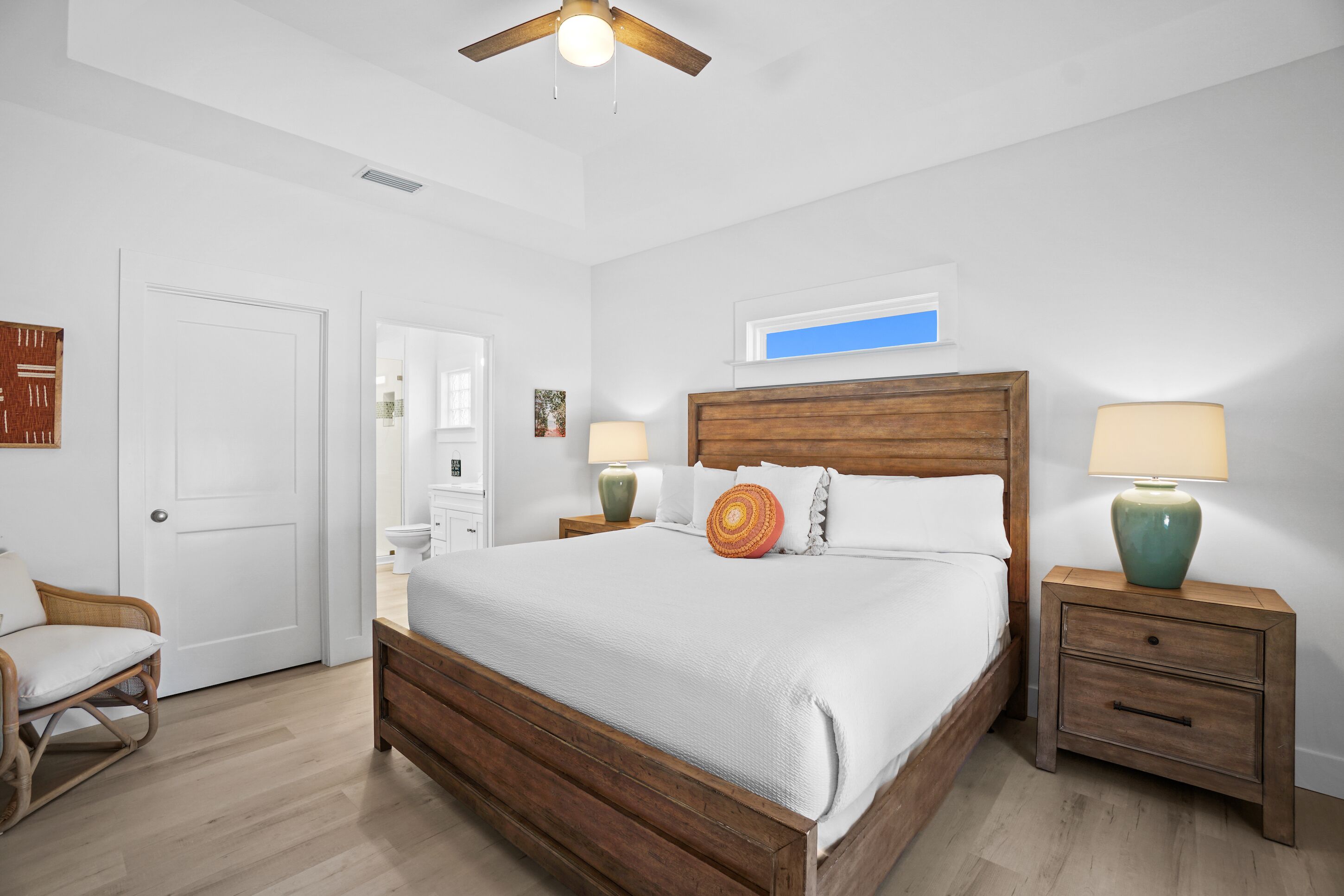 3 bedrooms, individually decorated, individually furnished