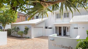 Set amidst lush greenery, Viewlands offers a serene and atmosphere.