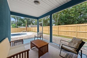 Terrace/patio - Dog Friendly 3BR, Fenced Yard - Pearls by the Sea (North Myrtle Beach)