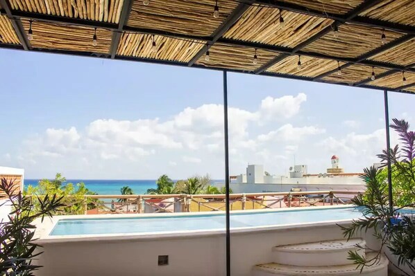 Alberca al aire libre