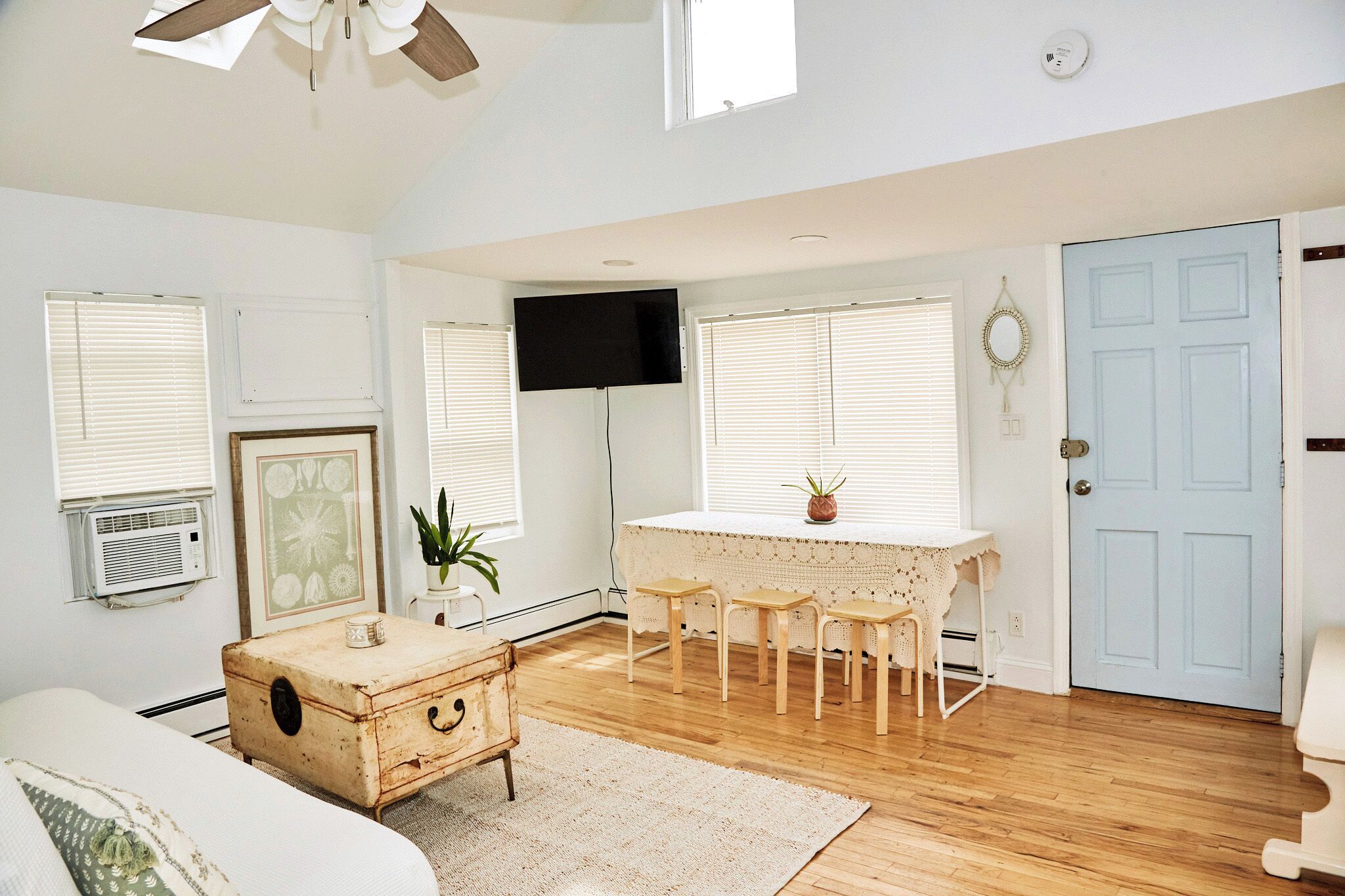 1 多间卧室、办公桌、免费 WiFi、床单