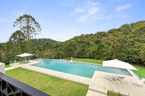 Pool - Maleny Chateau Pool Country Experience, Creek, Gym (North Maleny)