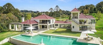 Maleny Chateau Pool Country Experience, Creek, Gym