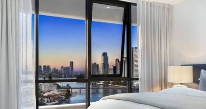 Avalon - 2 Bed Condo Pool, Spa, Steam, Gym, Cinema