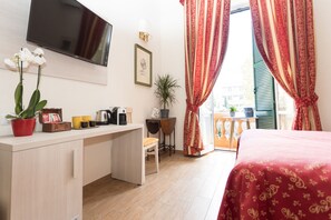 Habitación estándar doble | Colchones viscoelásticos, caja fuerte, escritorio