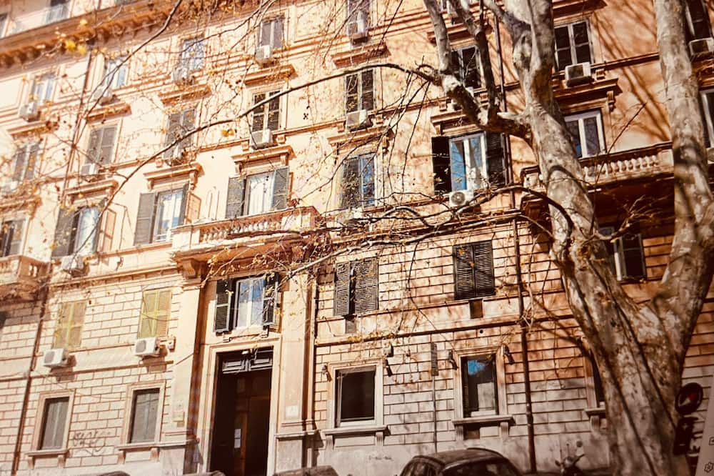 Dreaming in Rome