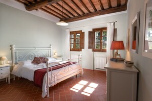 2 camere, culla da viaggio, Wi-Fi gratuito