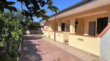 Enceinte de lâhĂ©bergement